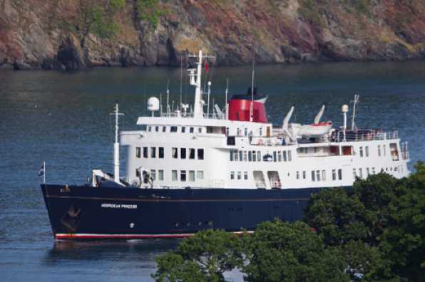 12 July 2022 - 18-02-29

-----------------
Hebridean Princess arrives in Dartmouth, Devon